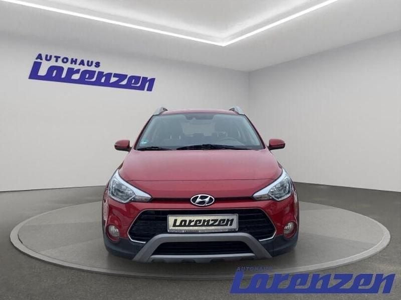 Gebraucht Hyundai i20 Prime 120 PS (88 kW) 2019 Atlas white / sol Limousine