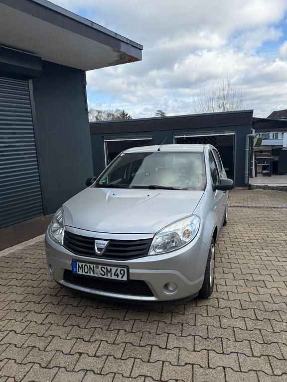 Gebraucht Dacia Sandero Stepway 87 PS (63 kW) 2010 Silber Limousine