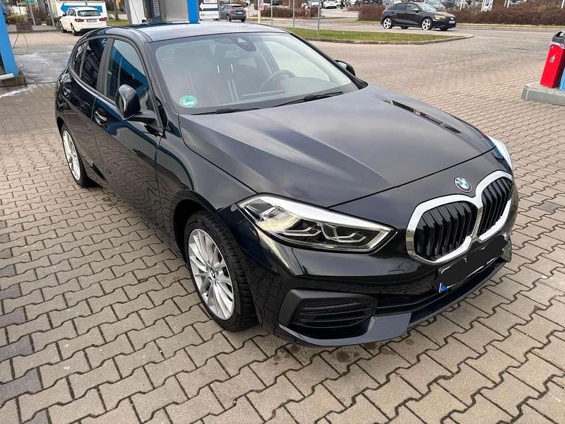 Schwarz Gebraucht 2022 BMW 116 Advantage Kleinwagen | 20.900 € (Fairer Preis) - Bild 1/4