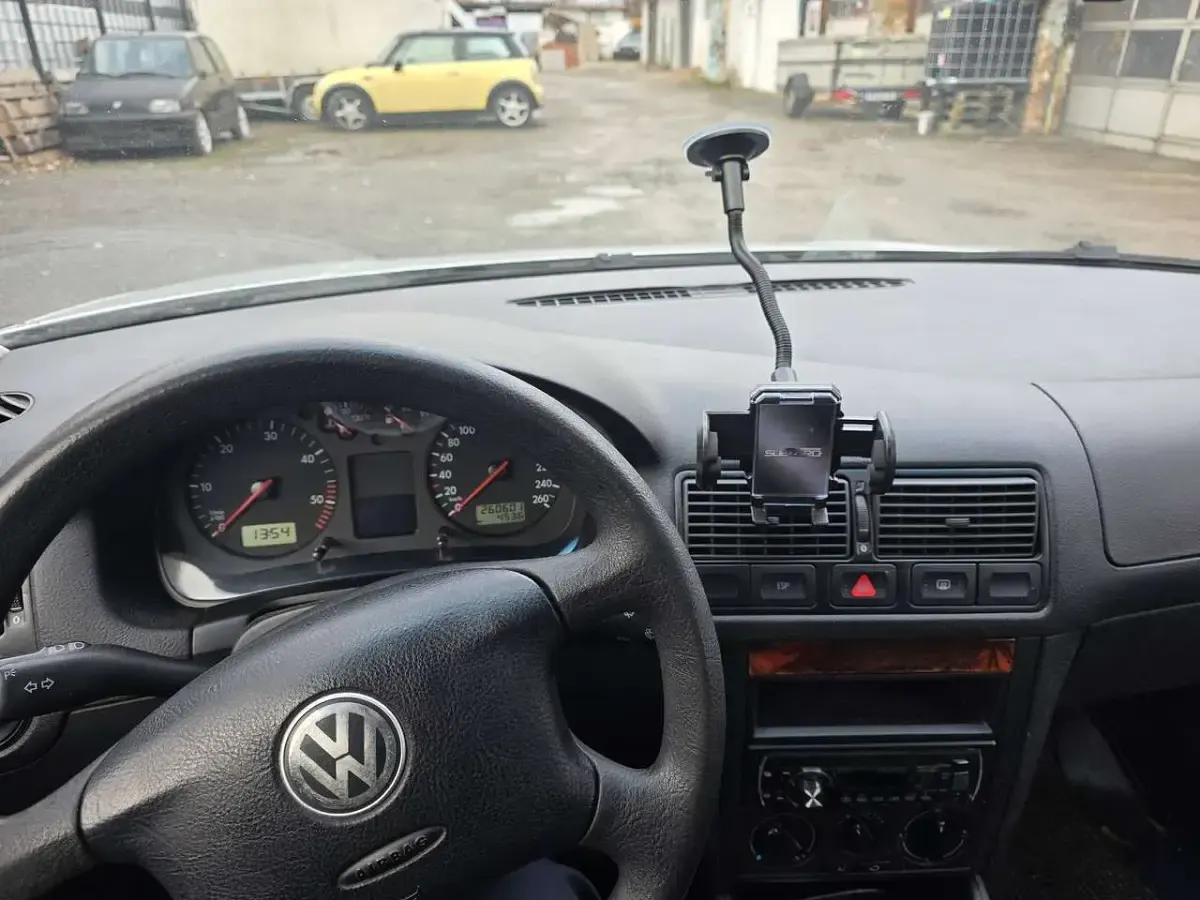 Gebraucht VW Golf IV Trendline 101 PS (74 kW) 2003 Silber Kombi