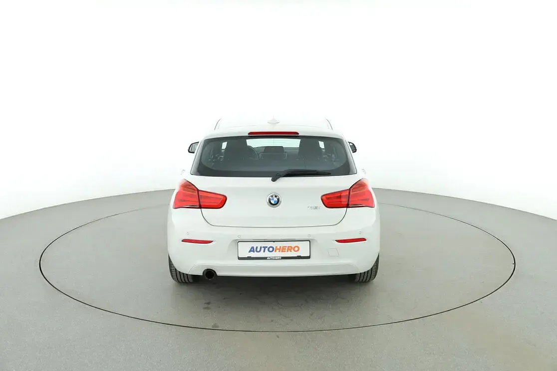 Gebraucht BMW 116 Advantage 109 PS (80 kW) 2016 Weiß Kleinwagen