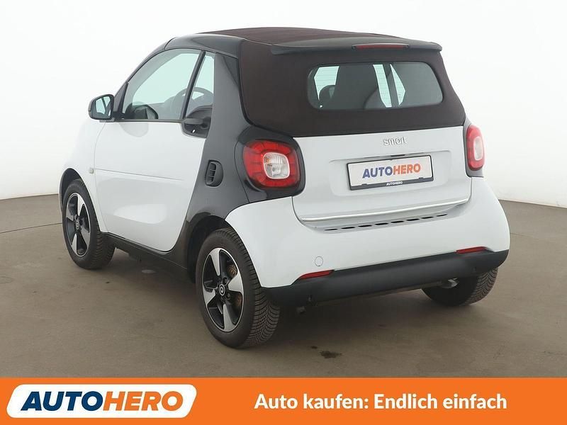 Gebraucht Smart ForTwo Cabrio 71 PS (52 kW) 2019 Weiß Cabrio