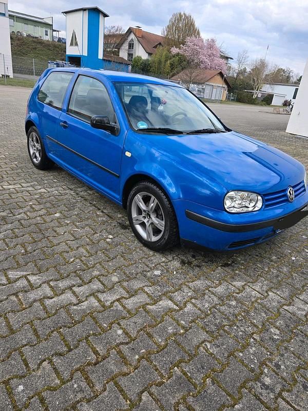 Gebraucht VW Golf IV 105 PS (77 kW) 1999 Blau Kleinwagen