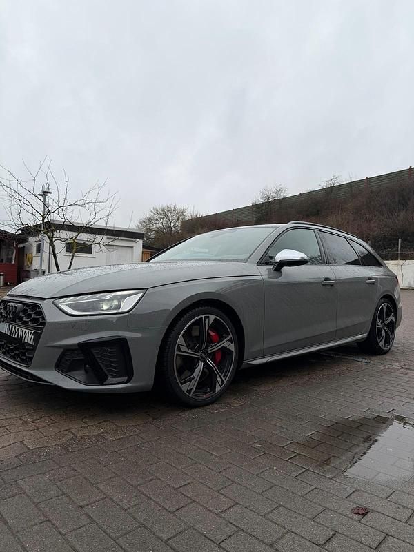 Gebraucht Audi S4 Business 347 PS (255 kW) 2022 Grau Kombi