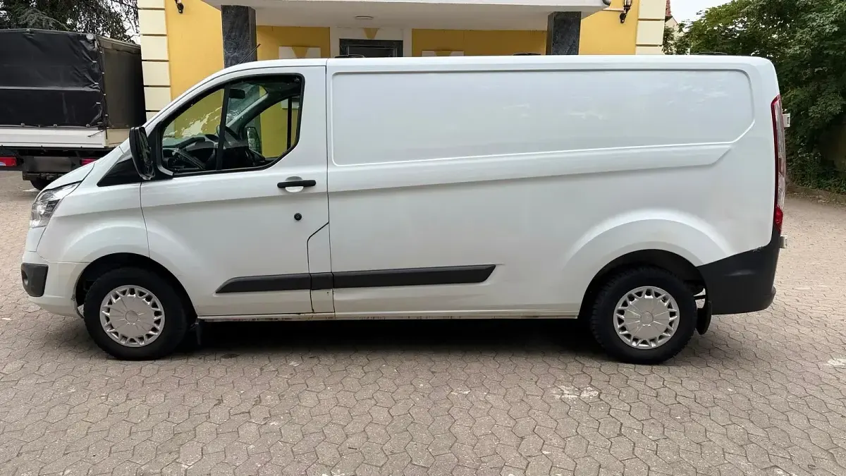 Gebraucht Ford Transit Custom 125 PS (91 kW) 2015 Weiß Van / Kleinbus