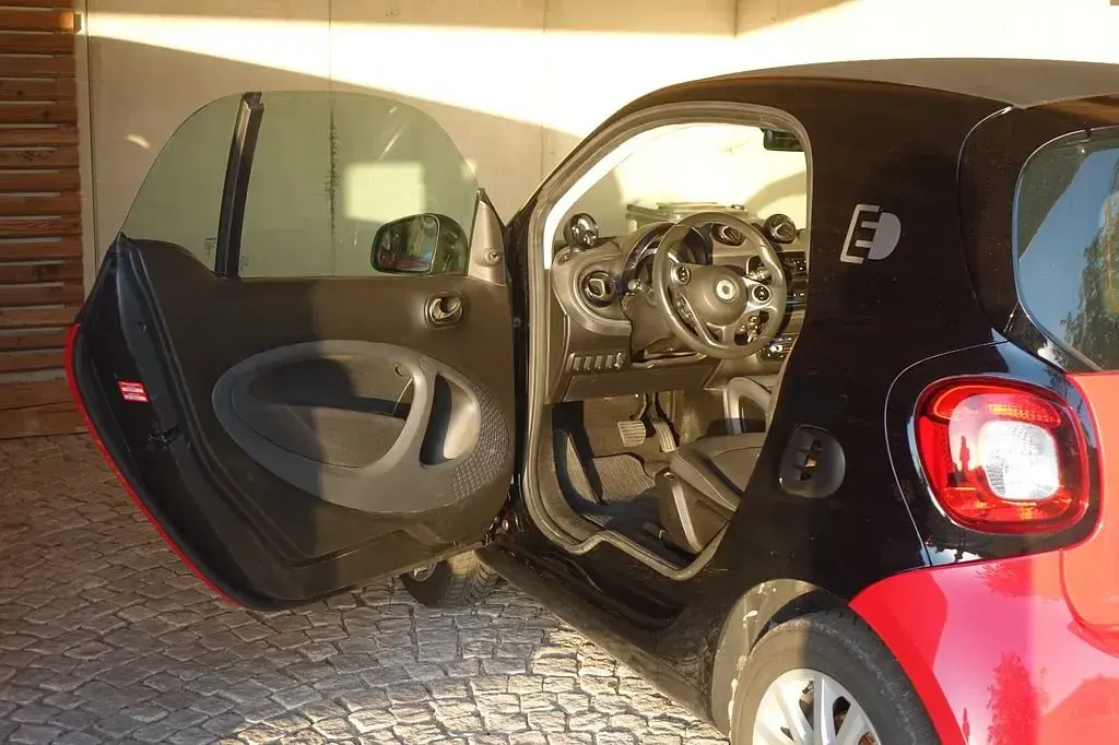 Gebraucht Smart ForTwo Electric Drive 60 kW (82 PS) 2018 Rot Coupé