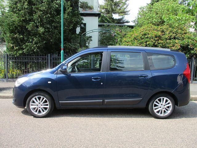 Gebraucht Dacia Lodgy Comfort 102 PS (75 kW) 2019 Blau Van / Kleinbus