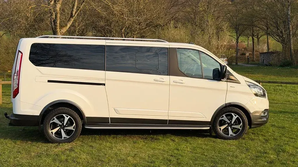 Gebraucht Ford Tourneo Custom Active 170 PS (125 kW) 2023 Weiß Van