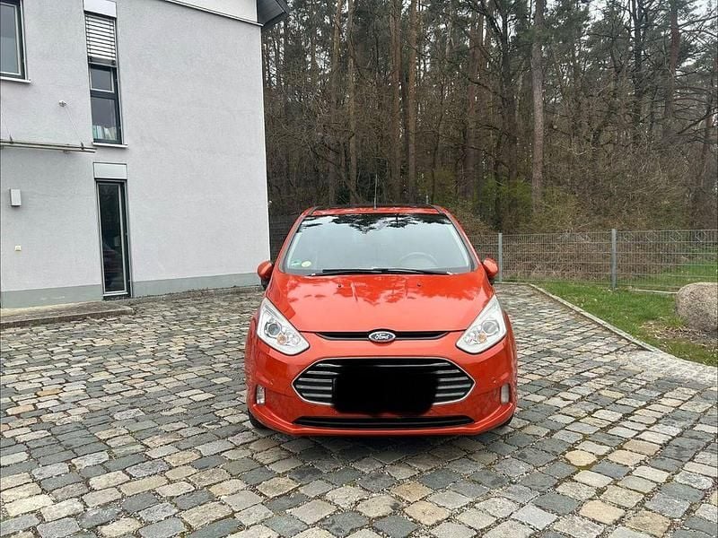 Gebraucht Ford B-MAX SYNC Edition 95 PS (69 kW) 2014 Orange Van / Kleinbus