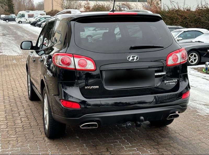 Gebraucht Hyundai Santa Fe 197 PS (144 kW) 2010 Schwarz SUV