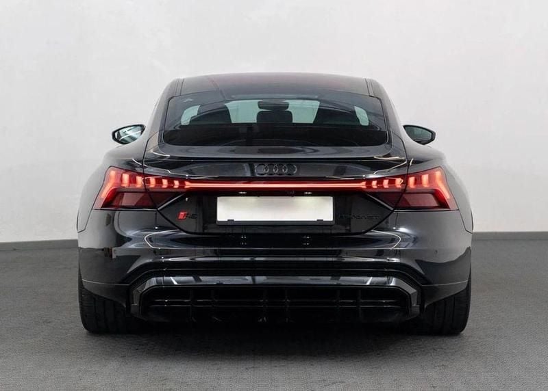 Schwarz Gebraucht 2021 Audi RS e-tron GT Sport Limousine | 55.000 € - Bild 1/4
