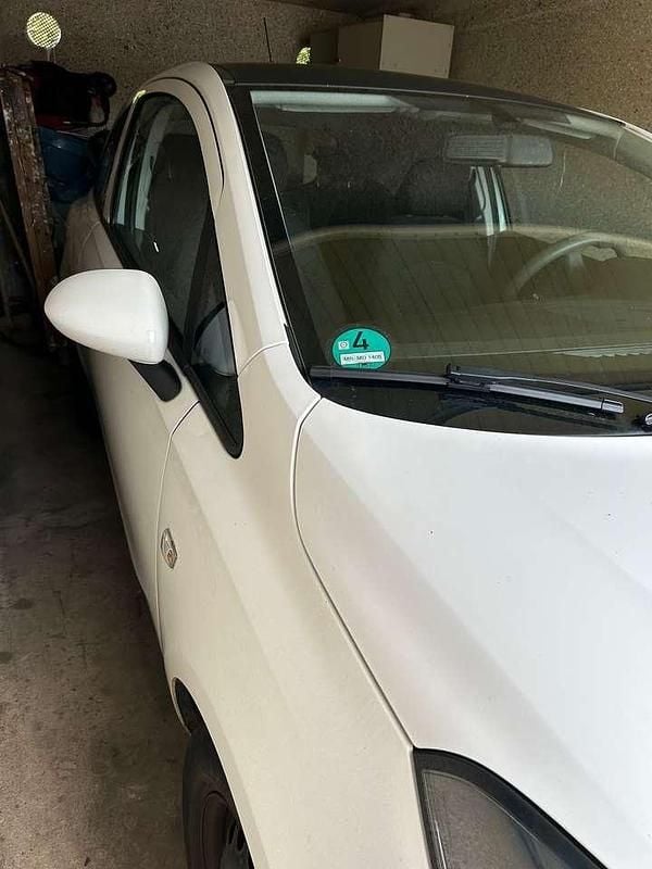 Weiß Gebraucht 2017 Opel Corsa Edition Limousine | 6.200 € (Guter Preis) - Bild 1/4