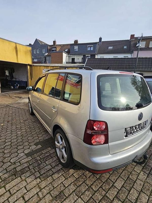 Gebraucht VW Touran Trendline 140 PS (102 kW) 2010 Other Van / Kleinbus
