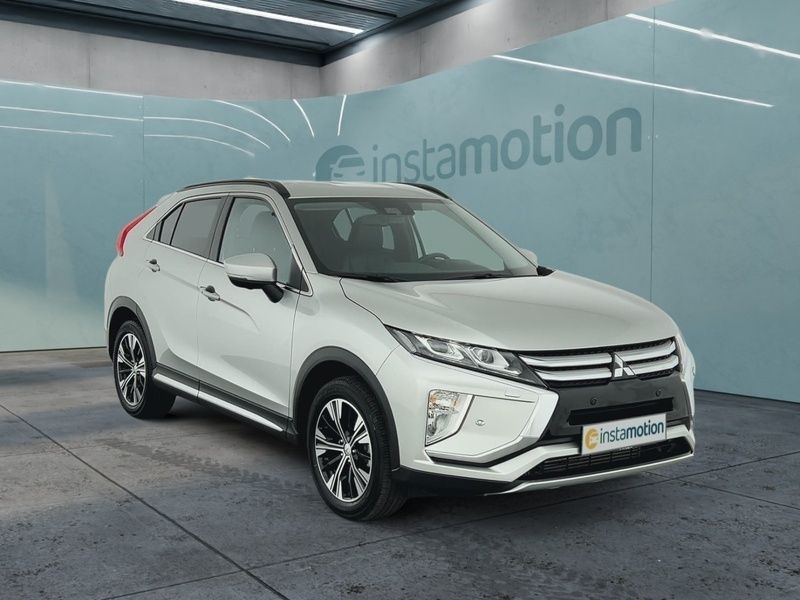 Silber Gebraucht 2020 Mitsubishi Eclipse Cross Top SUV | 22.270 € (Fairer Preis) - Bild 1/4