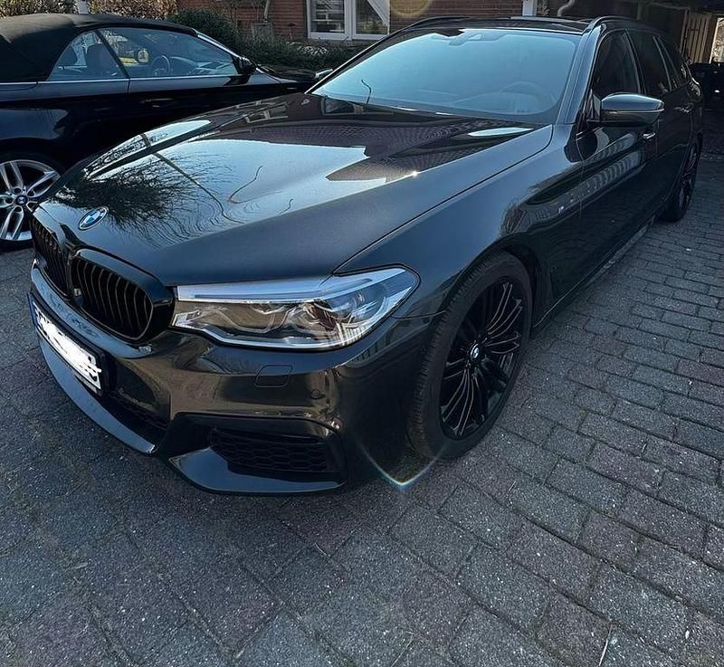 Gebraucht BMW 540 Performance 320 PS (235 kW) 2017 Grau Kombi