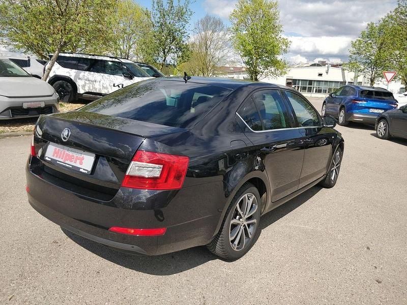 Gebraucht Skoda Octavia 179 PS (131 kW) 2015 Schwarzmagic perleffekt (metallic) Kleinwagen