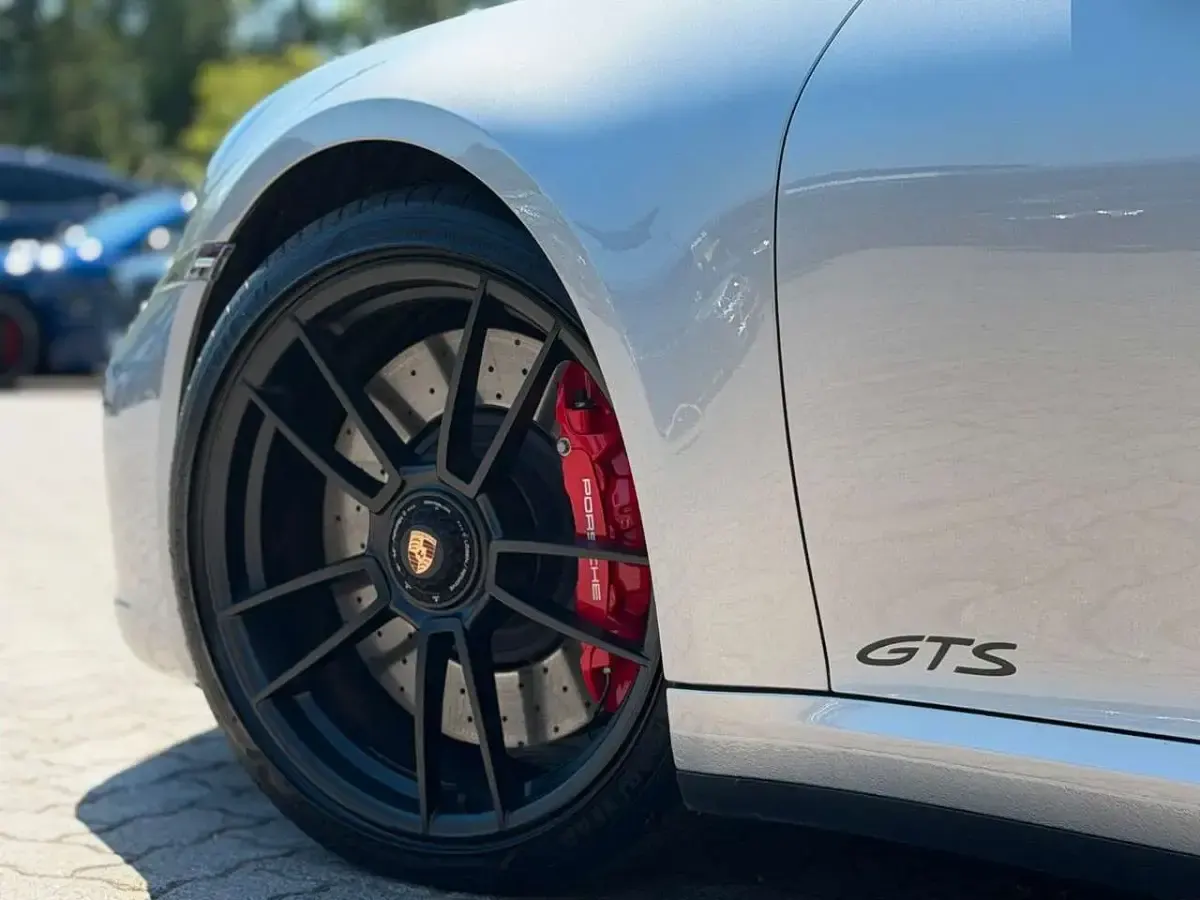 Gebraucht Porsche 992 480 PS (353 kW) 2023 Gtsilbermetallic Cabrio