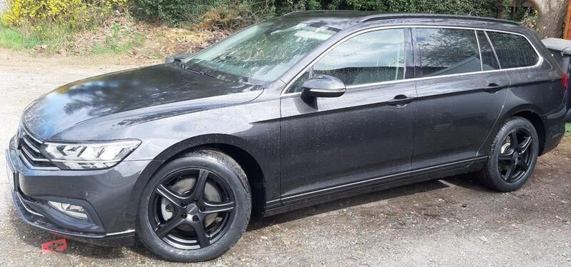 Andere außenfarben Gebraucht 2024 VW Passat Business Kombi | 26.500 € (Superpreis) - Bild 1/4