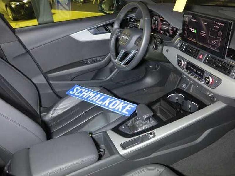 Gebraucht Audi A4 Advanced 204 PS (150 kW) 2023 Mythos black (metallic) Kombi