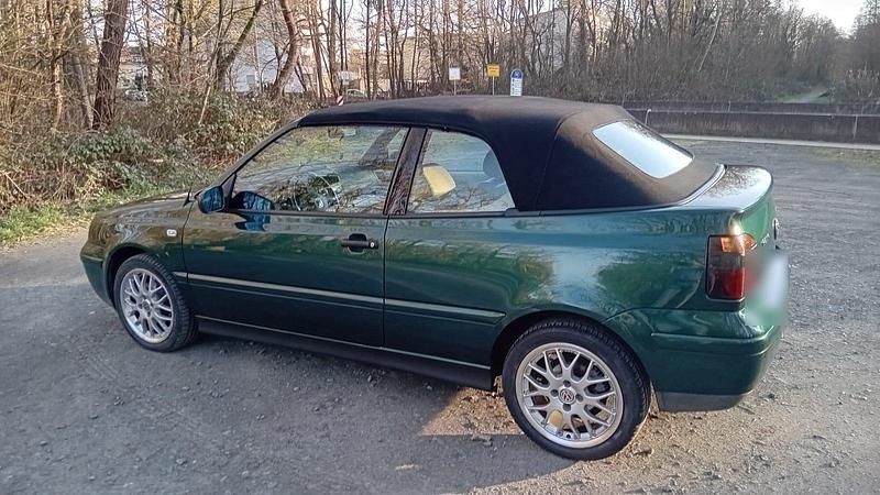 Gebraucht VW Golf Cabriolet Highline 116 PS (85 kW) 2002 Grün Cabrio