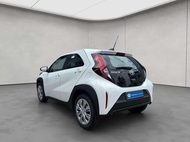 Neu Toyota Aygo X X-play 72 PS (52 kW) 2025 Schneeweiß SUV