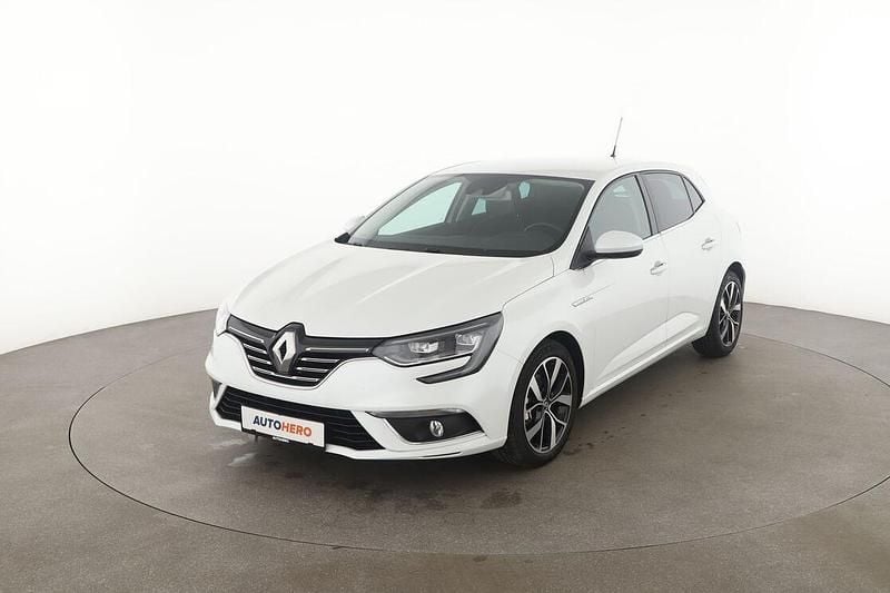 Weiß Gebraucht 2018 Renault Mégane IV Bose Edition Limousine | 17.490 € (Fairer Preis) - Bild 1/3