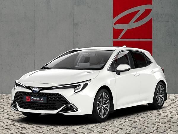 Schneeweiß Neu 2025 Toyota Corolla Limousine | 30.923 € (Superpreis) - Bild 1/3