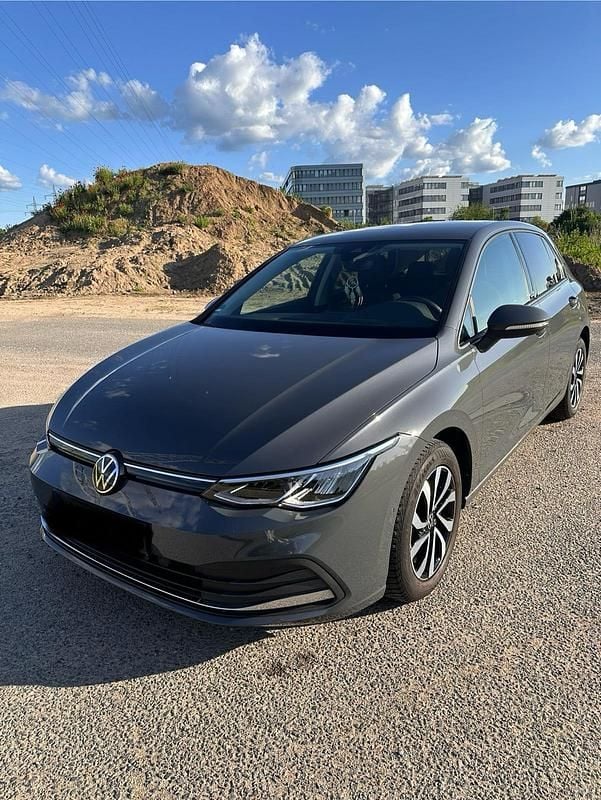 Grau Gebraucht 2021 VW Golf VIII Limousine | 19.000 € (Superpreis) - Bild 1/4