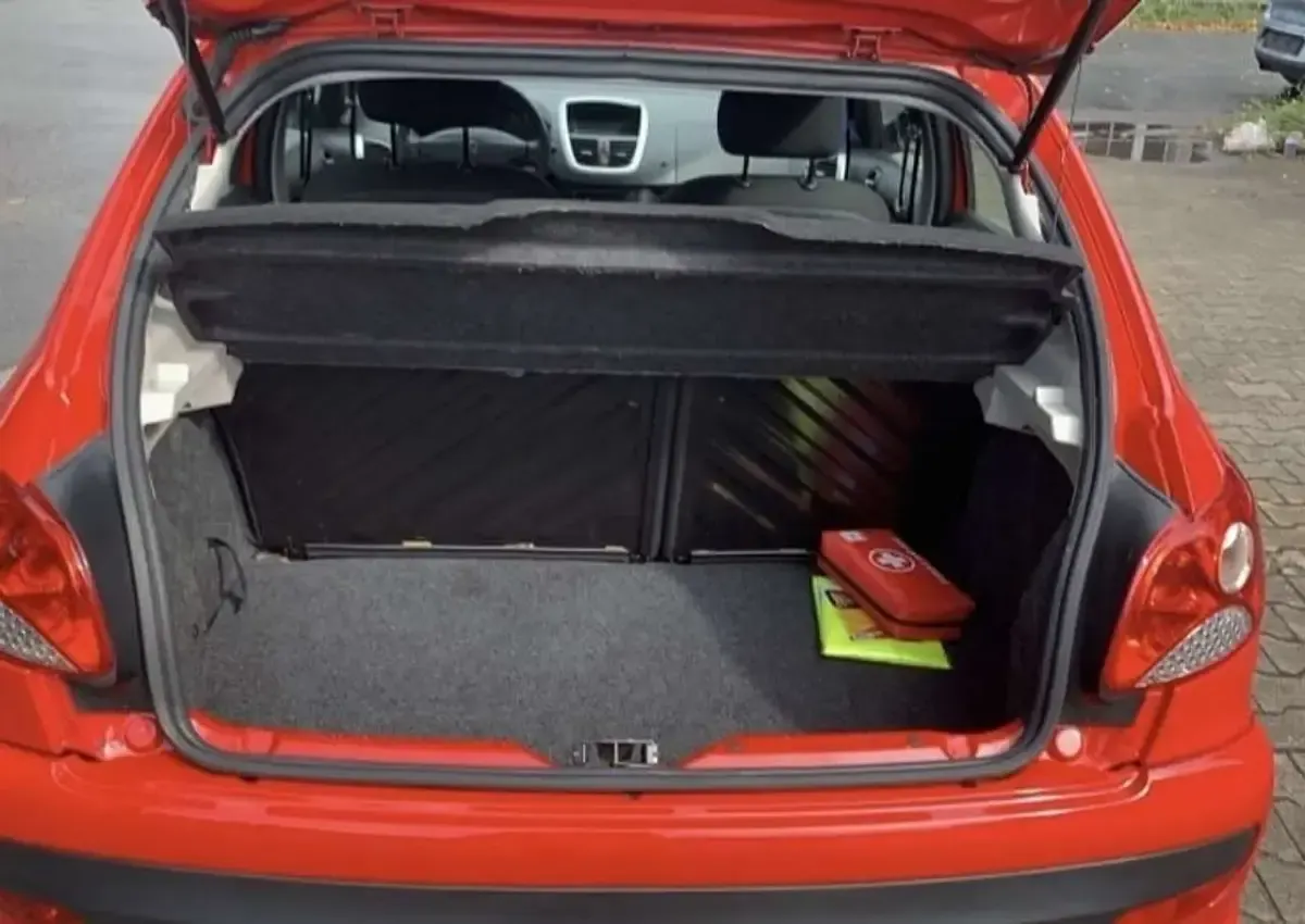 Gebraucht Peugeot 206+ 60 PS (44 kW) 2013 Kleinwagen