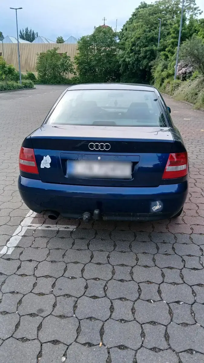 Gebraucht Audi A4 101 PS (74 kW) 1996 Blau Limousine