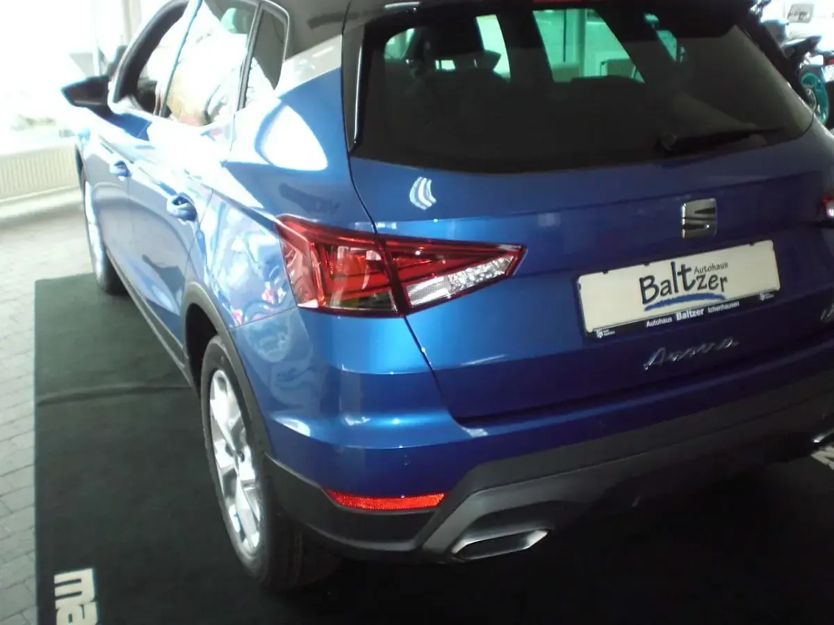 Gebraucht Seat Arona FR 110 PS (80 kW) 2022 Saphirblau (metallic) SUV