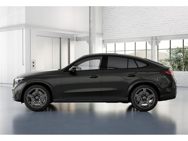Gebraucht Mercedes GLC300 AMG 258 PS (189 kW) 2025 Metalliclack graphitgrau Coupé