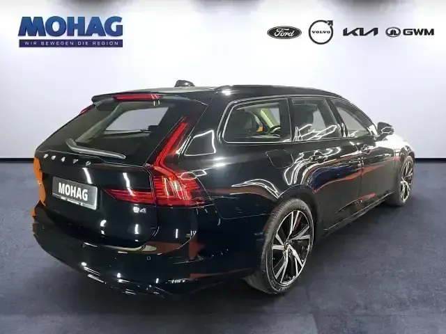 Gebraucht Volvo V90 Plus 197 PS (144 kW) 2023 Schwarz Kombi