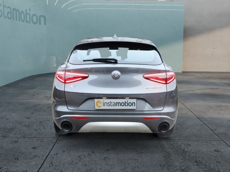 Gebraucht Alfa Romeo Stelvio Ti 280 PS (205 kW) 2023 Grün SUV