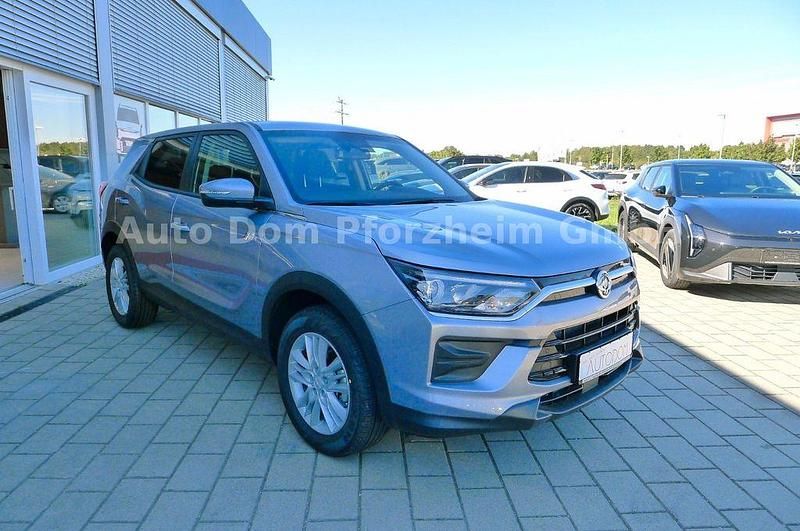 Neu KGM Korando 163 PS (119 kW) 2025 Iron metal met. SUV