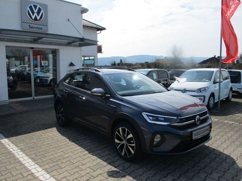Gebraucht VW Taigo R-line 150 PS (110 kW) 2023 Grau SUV