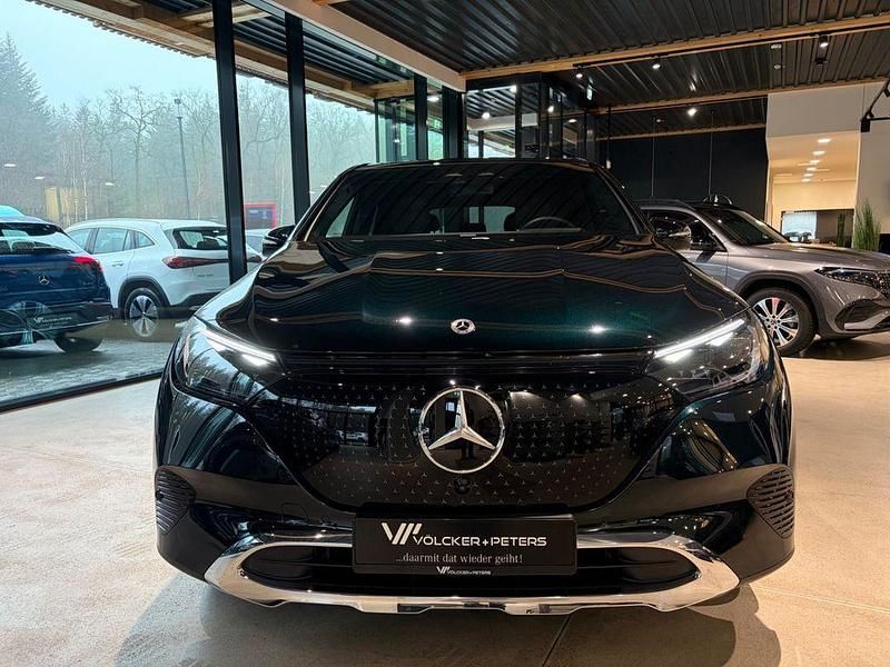 Gebraucht Mercedes EQE300 Edition 180 kW (245 PS) 2025 Grün SUV