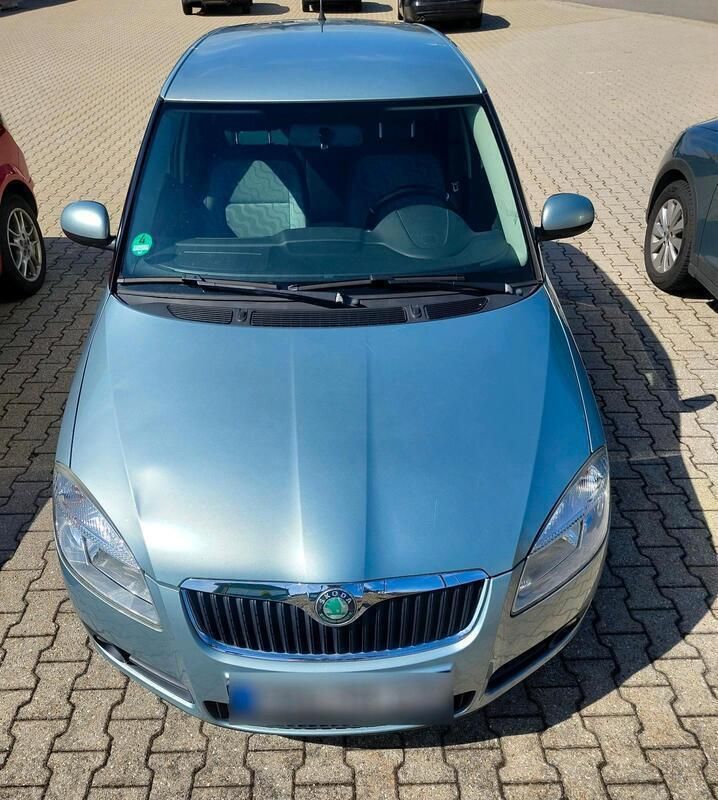 Grün Gebraucht 2010 Skoda Fabia Kleinwagen | 1.500 € (Superpreis) - Bild 1/4