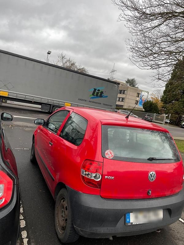 Second-hand VW Fox 73 CP (53 kW) 2010 Roșu Hatchback