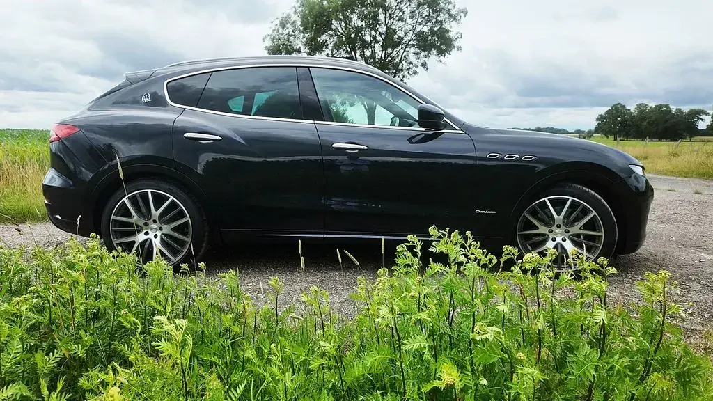 Gebraucht Maserati Levante 430 PS (316 kW) 2018 Schwarz SUV