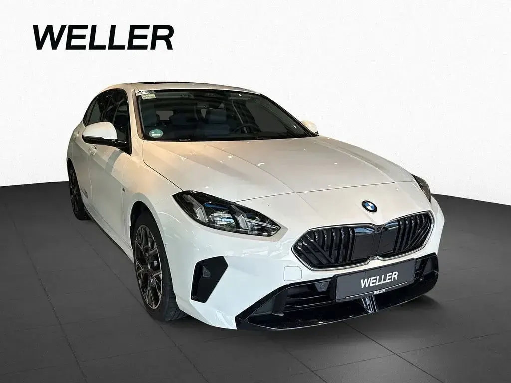 Gebraucht BMW 120 Performance 163 PS (119 kW) 2025 Alpinweiss iii (weiß) Kleinwagen