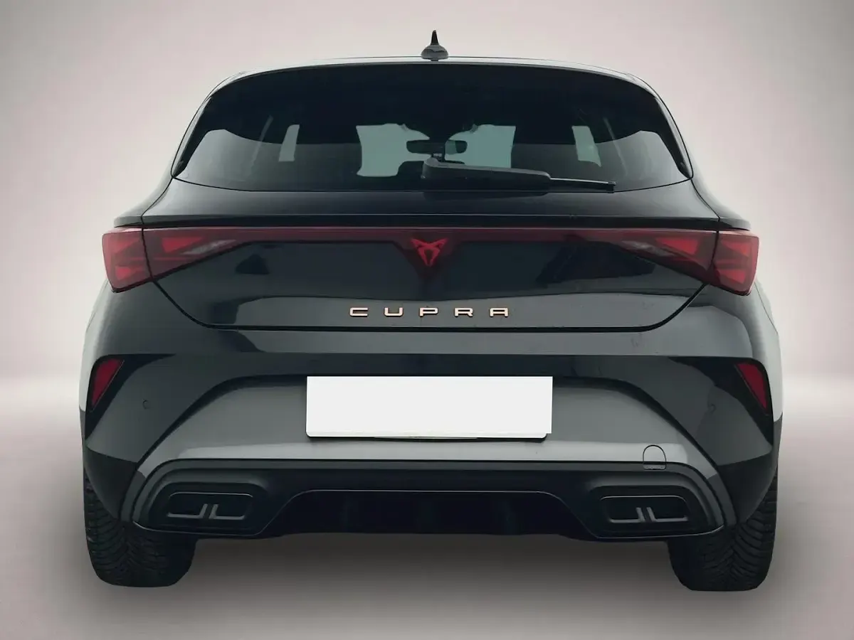 Gebraucht Cupra Leon 150 PS (110 kW) 2025 Manufacturer Limousine