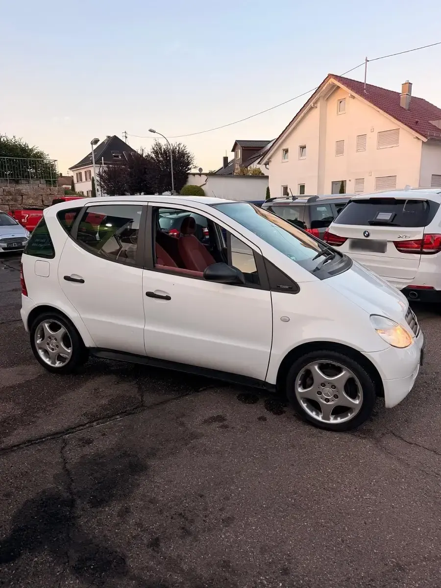 Gebraucht Mercedes A160 102 PS (75 kW) 1999 Weiß Kleinwagen