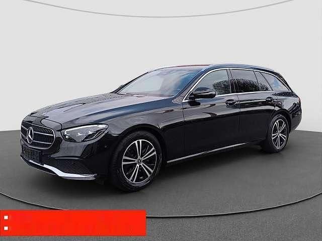Gebraucht Mercedes E200 197 PS (144 kW) 2021 Schwarz metallic