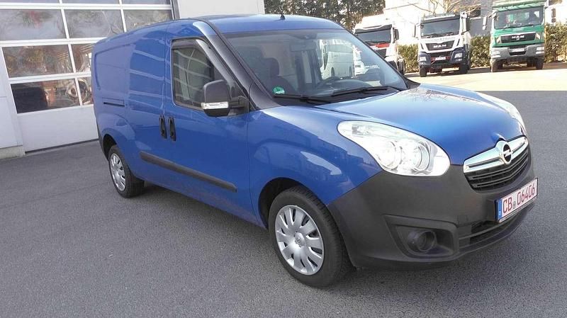 Gebraucht Opel Combo Selection 95 PS (69 kW) 2018 Blau Van / Kleinbus