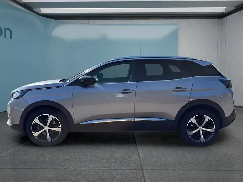 Gebraucht Peugeot 3008 131 PS (96 kW) 2023 Grau Van / Kleinbus