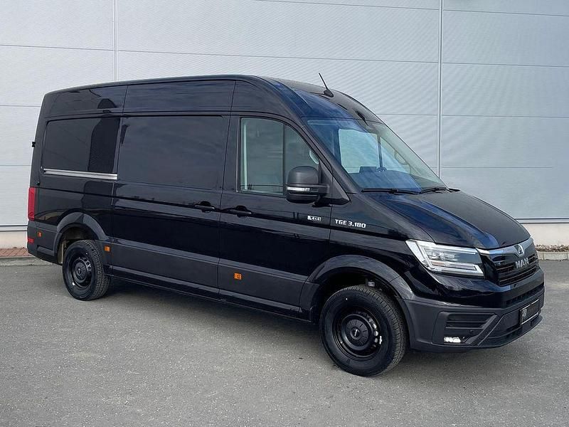 Neu MAN TGE 177 PS (130 kW) 2026 Schwarz Van