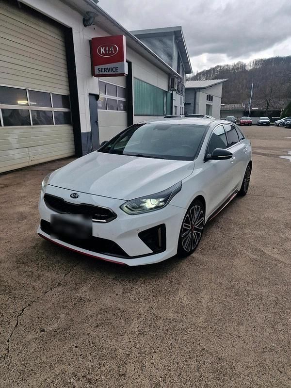 Gebraucht Kia ProCeed GT 204 PS (150 kW) 2019 Weiß Kombi