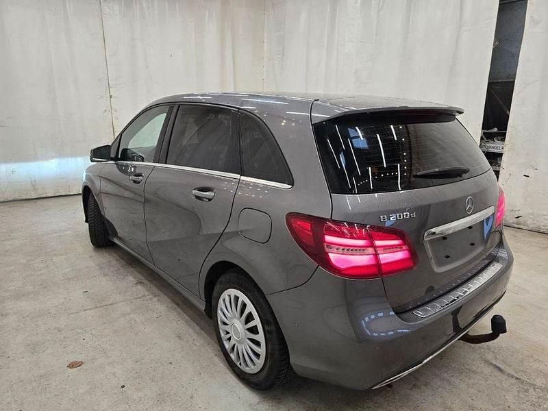 Gebraucht Mercedes B200 136 PS (100 kW) 2017 Grau Van / Kleinbus