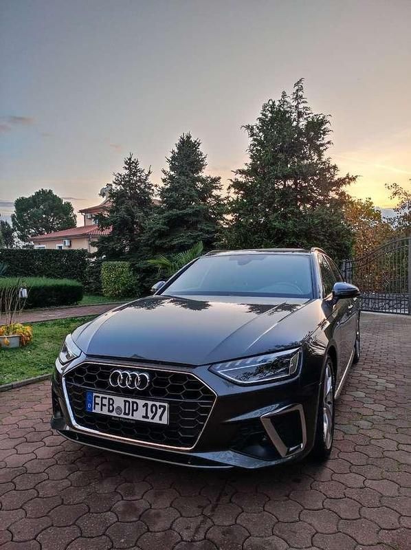 Gebraucht 2023 Audi A4 S-Line Kombi | 35.000 € (Teuer) - Bild 1/4